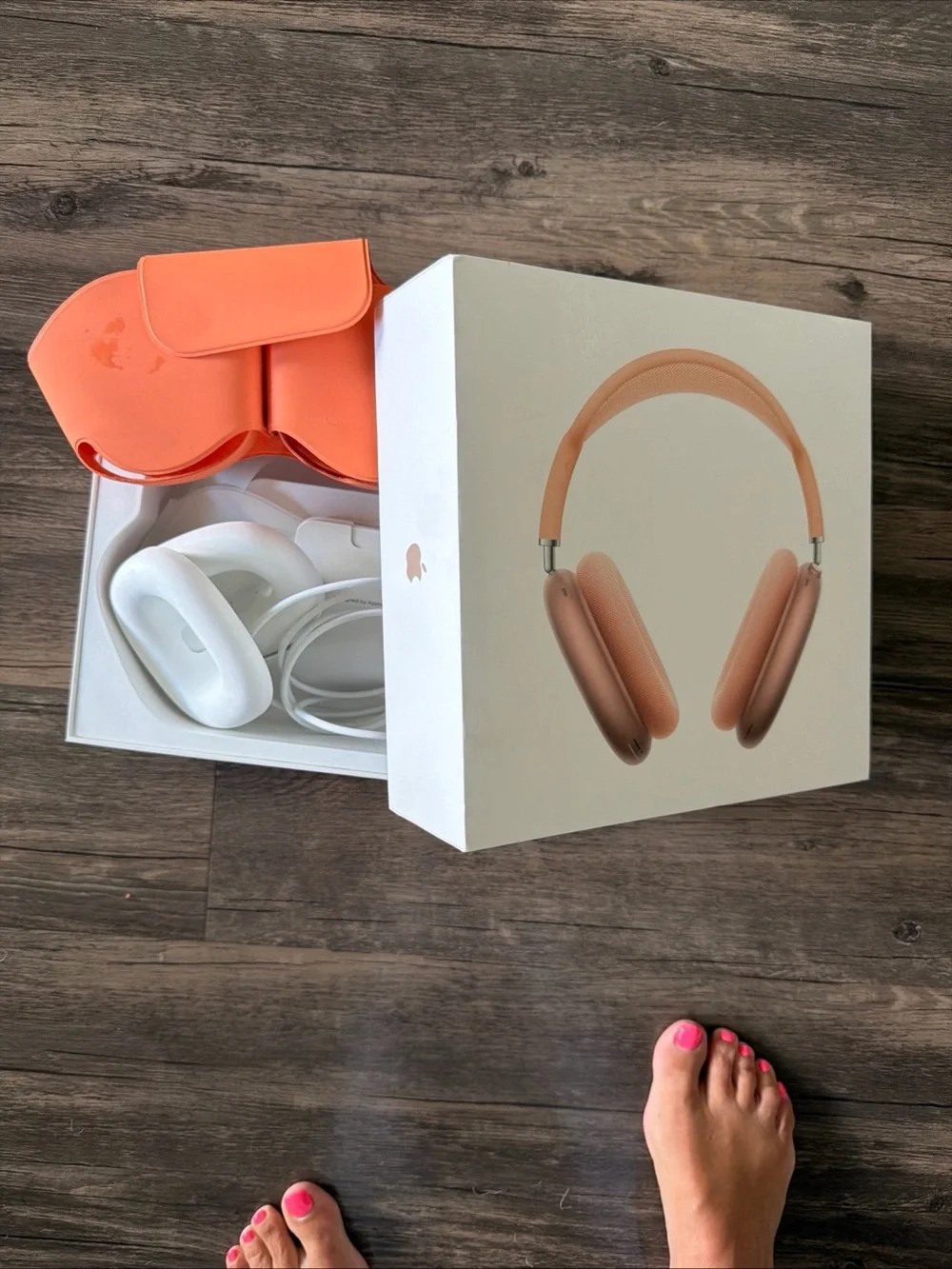 Apple AirPods Max Original Packaging and AIRPOD pro case - Pink Sand